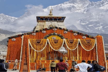 शुक्रवार को खुलेंगे केदारनाथ धाम के कपाट, तैयारियां पूरी, फूलों से सजाया गया बाबा का दरबार